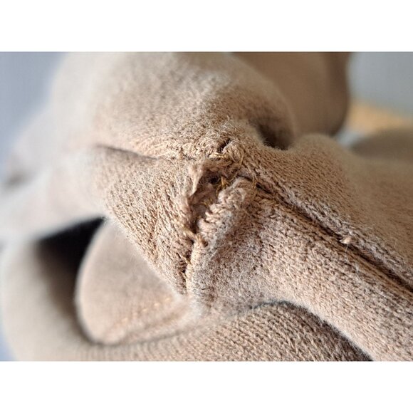 Cabelas Points North Embroidered Sweatshirt Women's L Lab Dog Graphic Crewneck - Picture 10 of 10